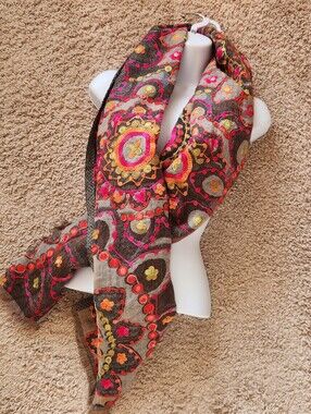 Embroidered Circular Mandala Floral Scarf 100% Merino Wool Fringe Shawl Wrap